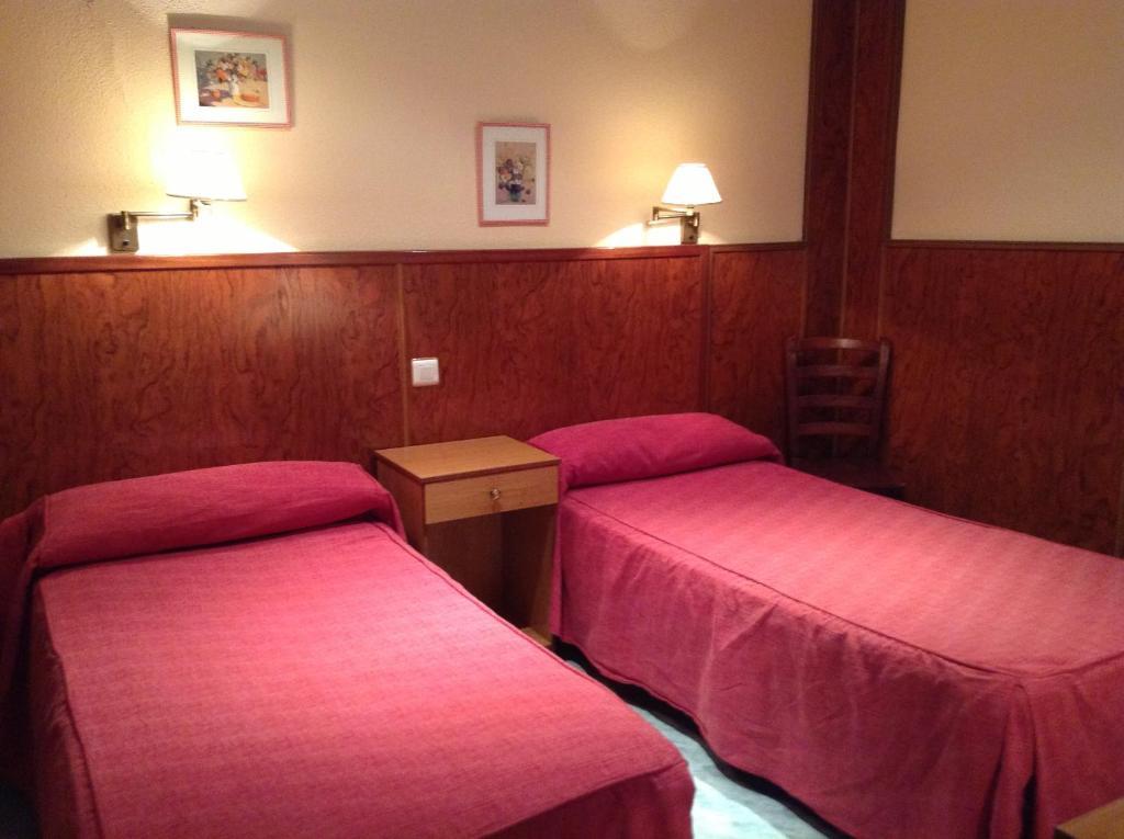 Hostal Santa Marta Aranjuez Zimmer foto
