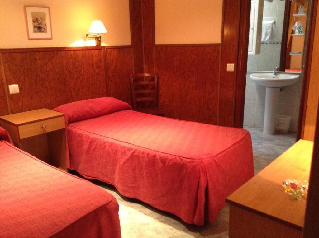Hostal Santa Marta Aranjuez Zimmer foto